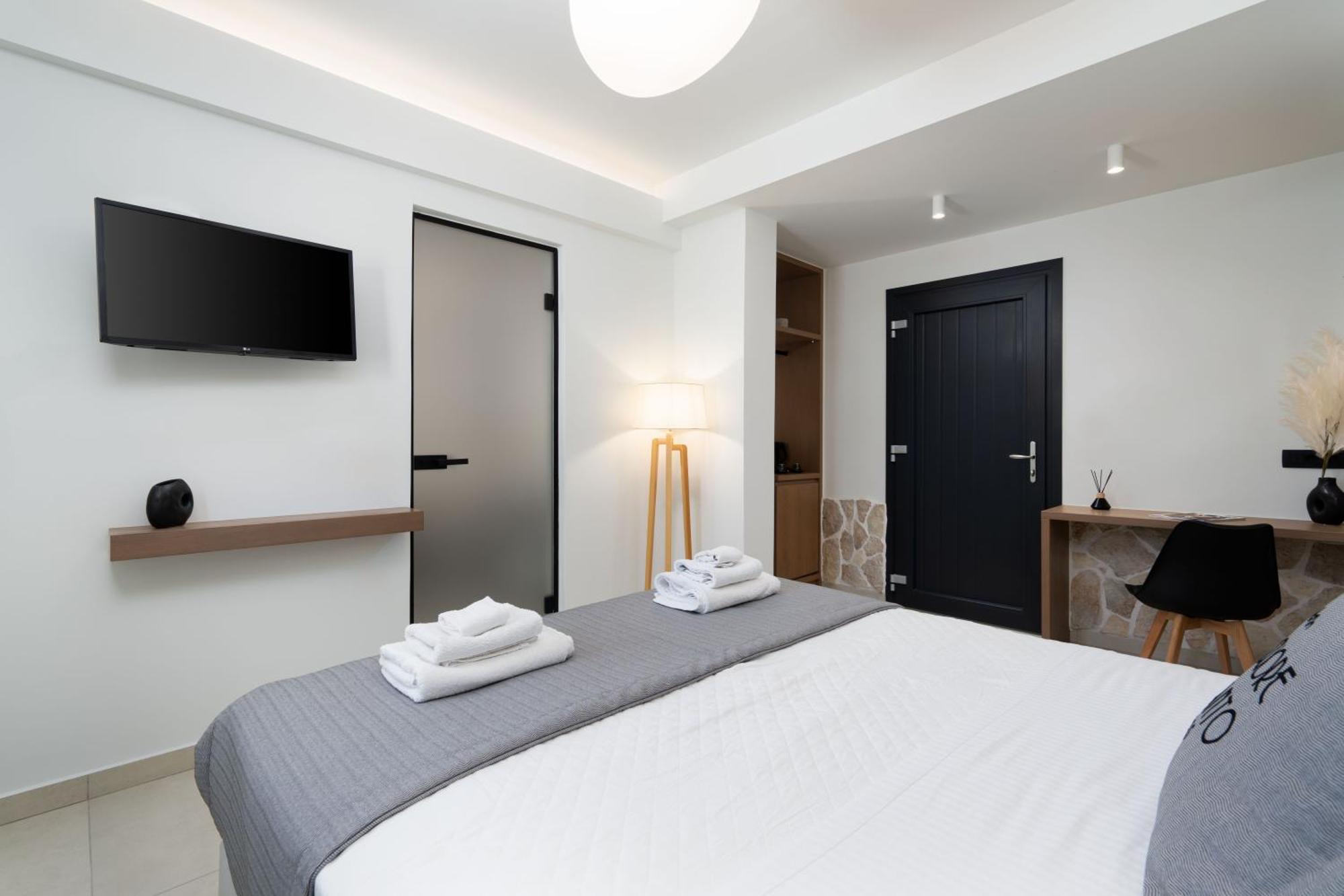 Cuore Santo Suites Fira  Oda fotoğraf