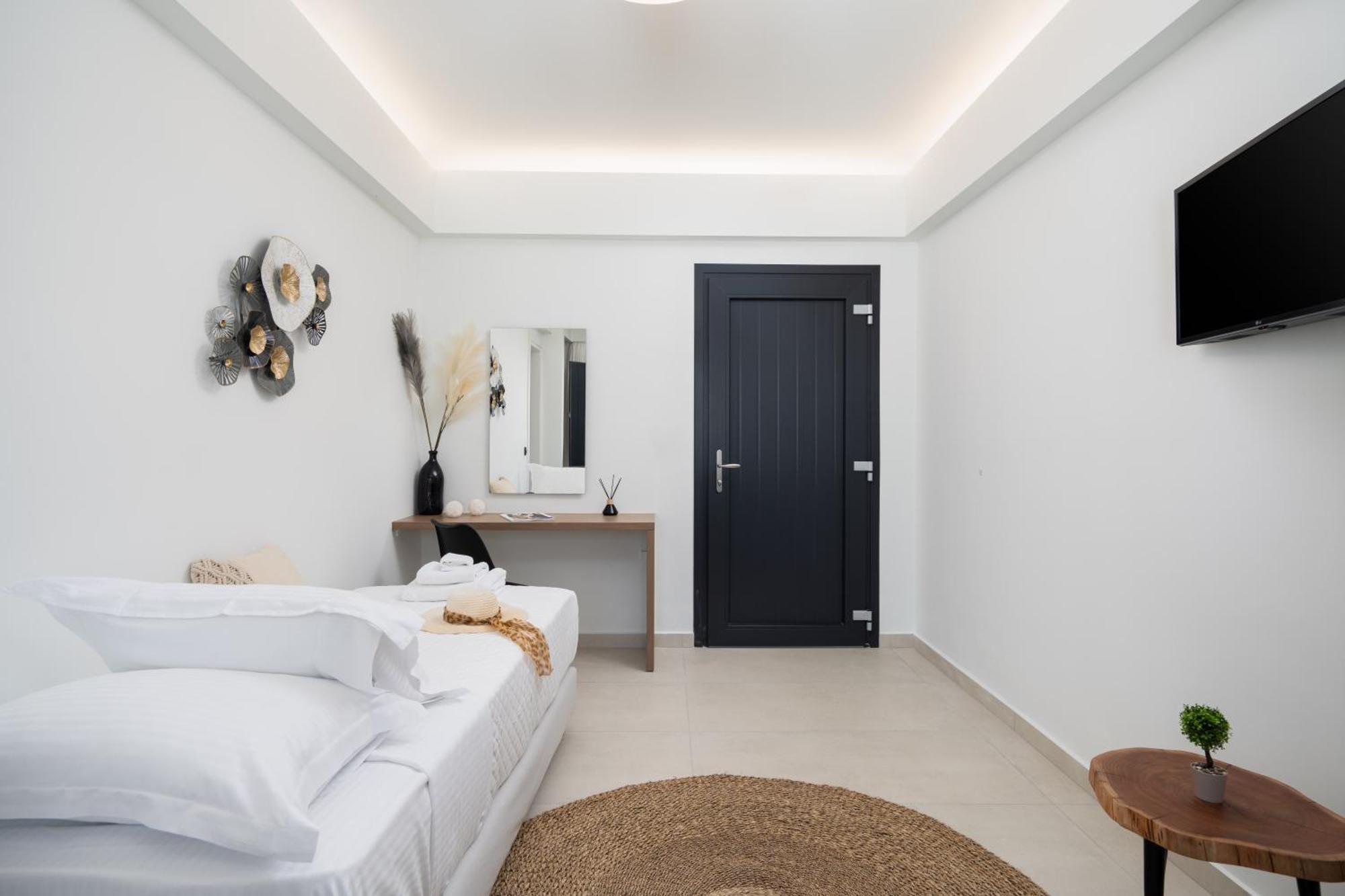 Cuore Santo Suites Fira  Dış mekan fotoğraf