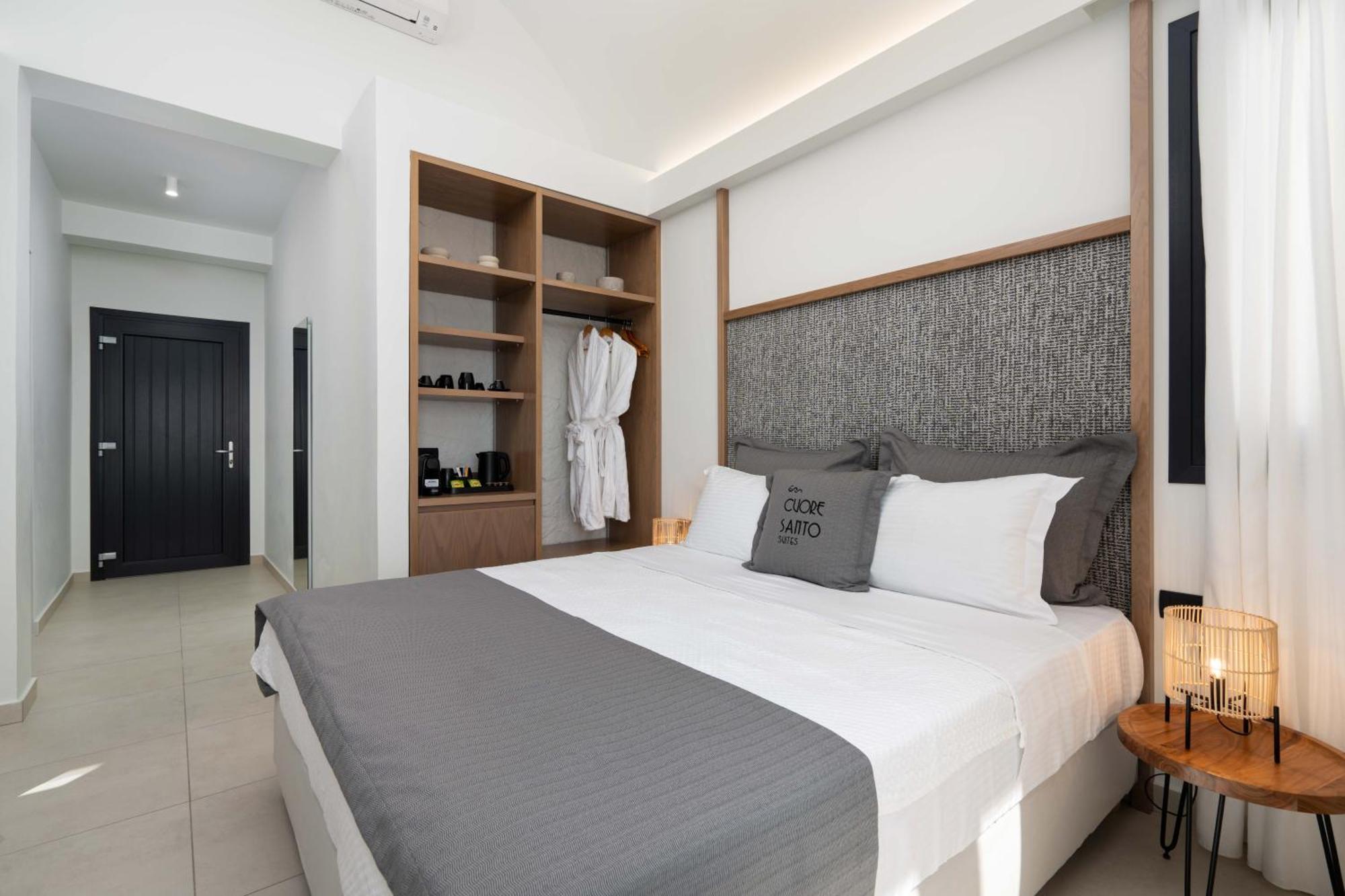 Cuore Santo Suites Fira  Oda fotoğraf